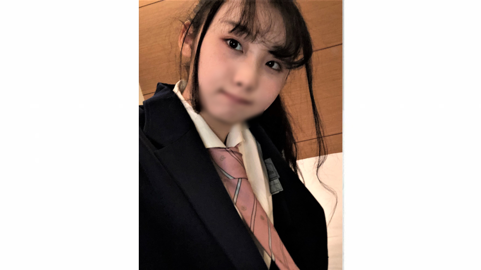 無修正 [初中出し！初ハメ潮！]〈10代純情スレンダー少女〉人生初の個撮でザーメン大量受精！「赤ちゃんできたらどうしよう・・・」と言いながらも絶頂しまくりでしたぁ～